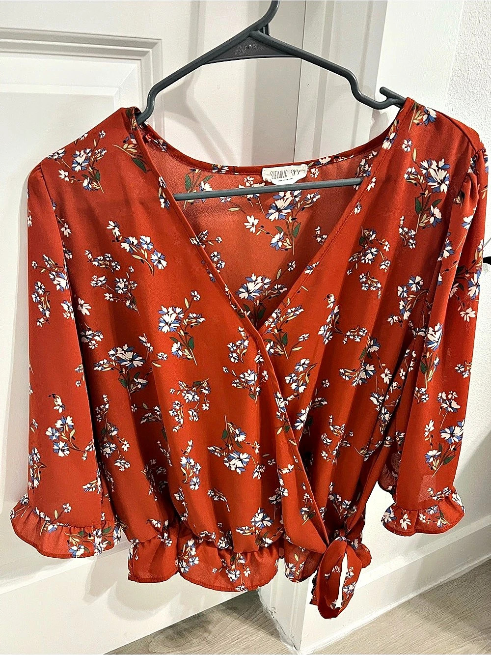Sienna Sky Floral Wrap Blouse Orange & Blue Large Like New